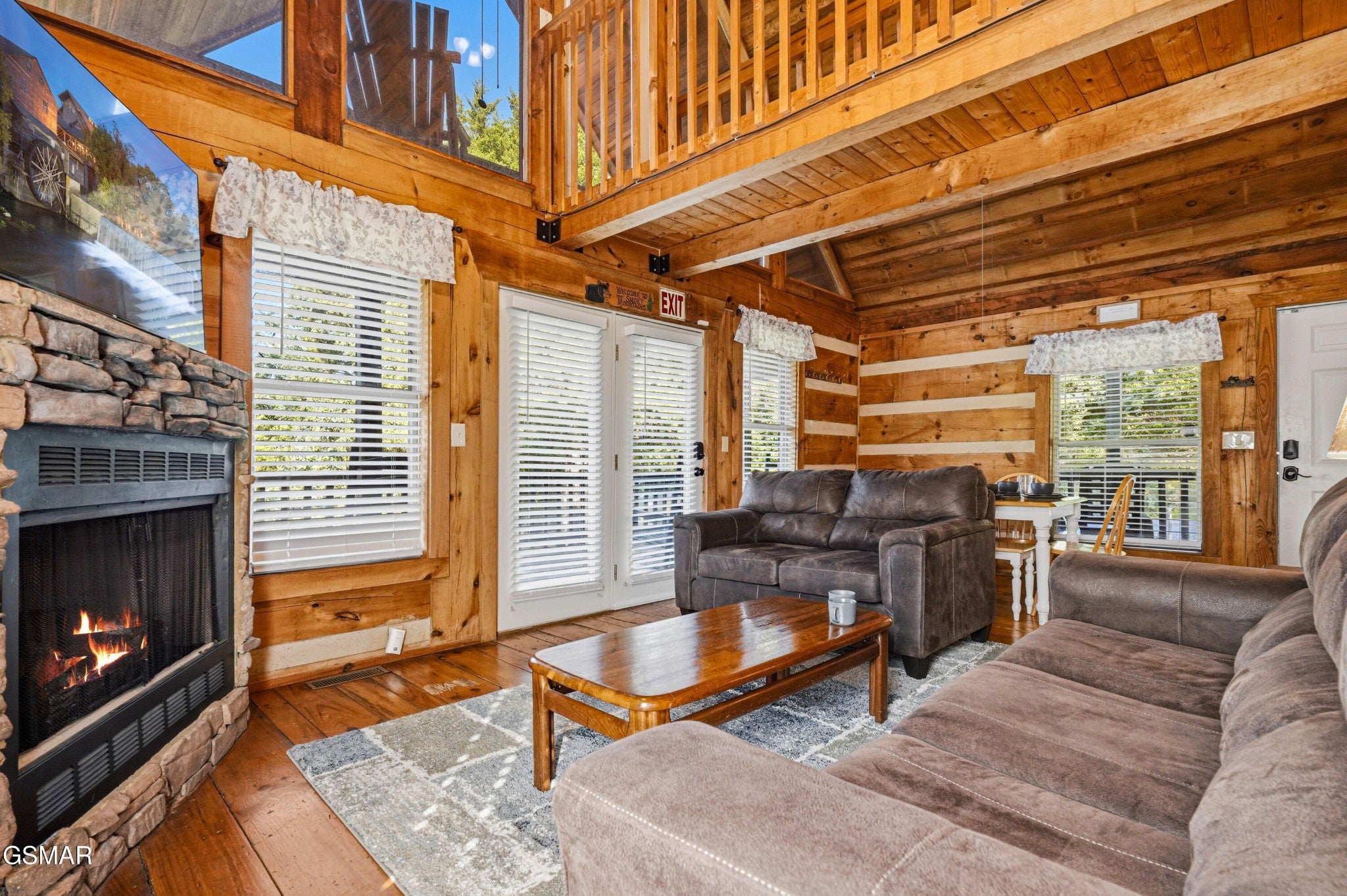 1455 Honey Oaks Way