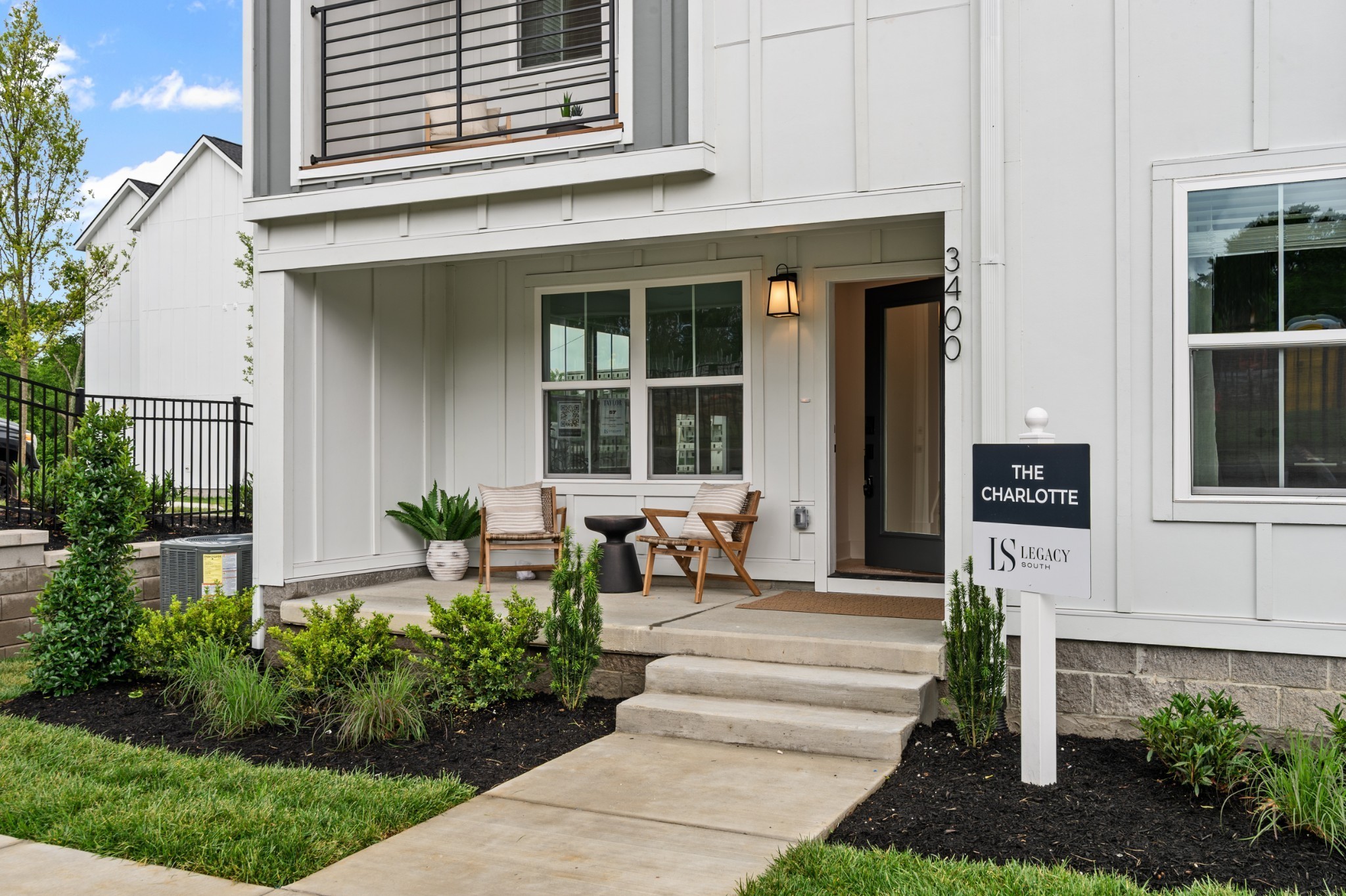 700 N DuPont Ave #114