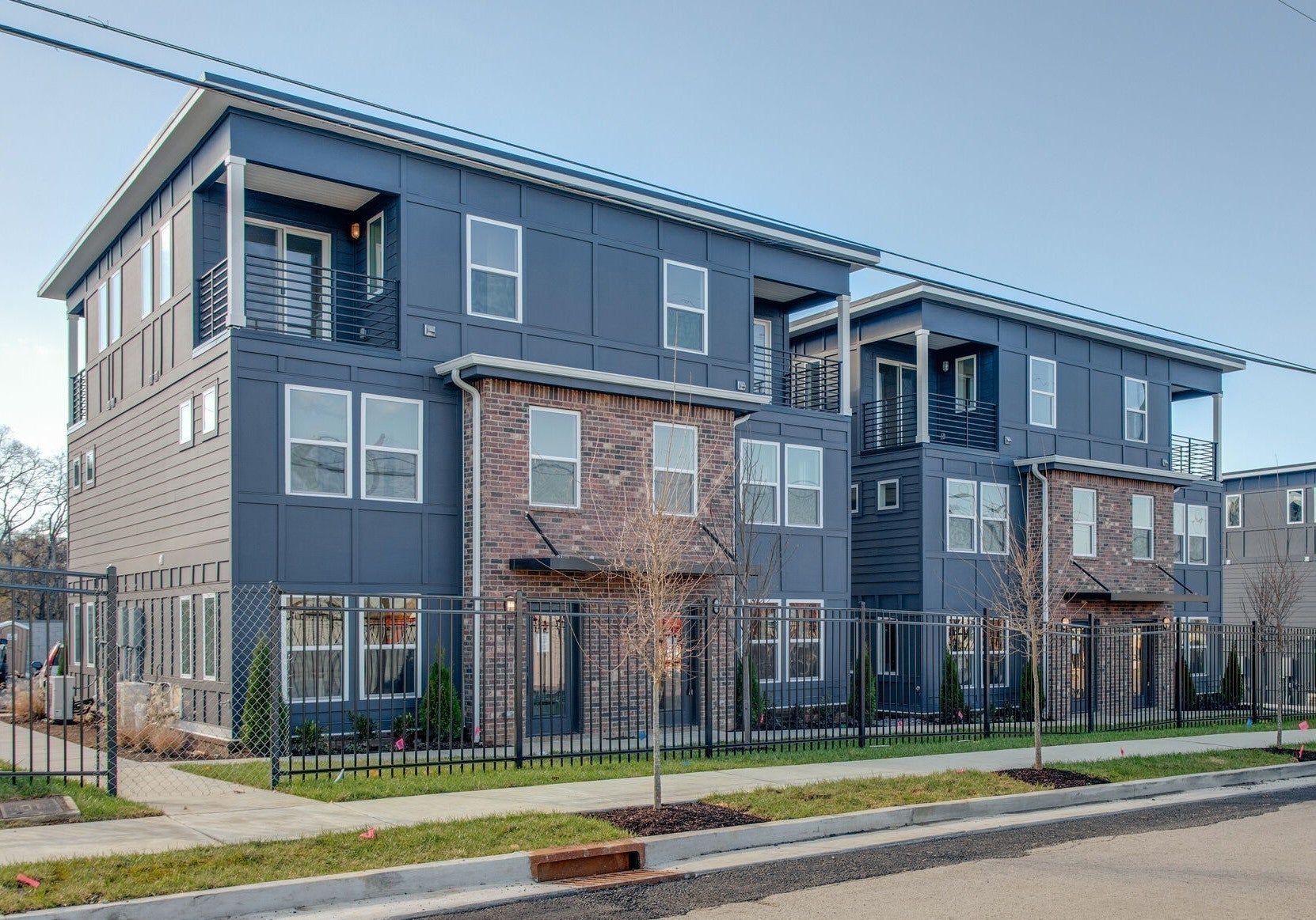 1.0-bed rental at 102 Duke St 17