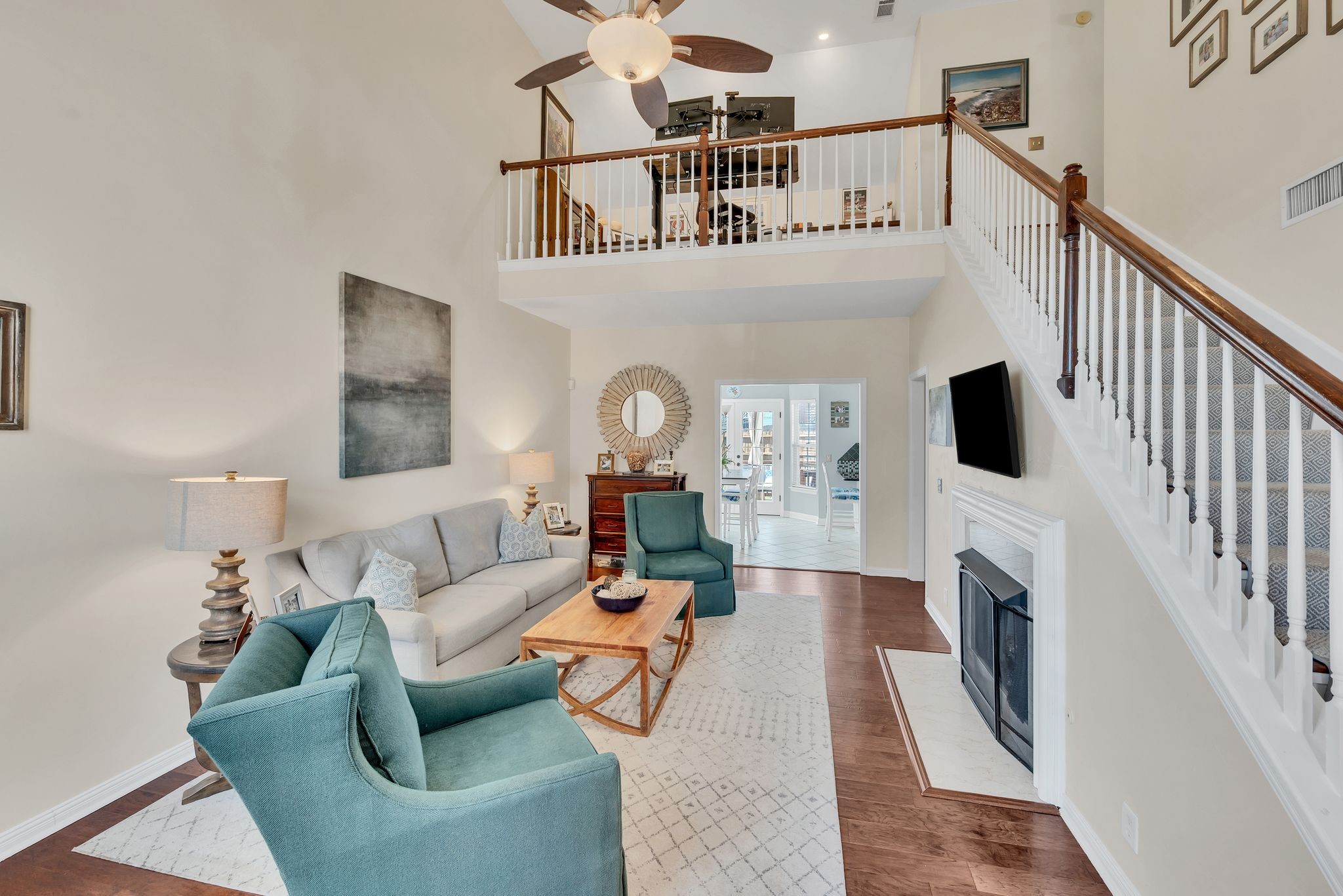 208 Scarlet Ridge Ct