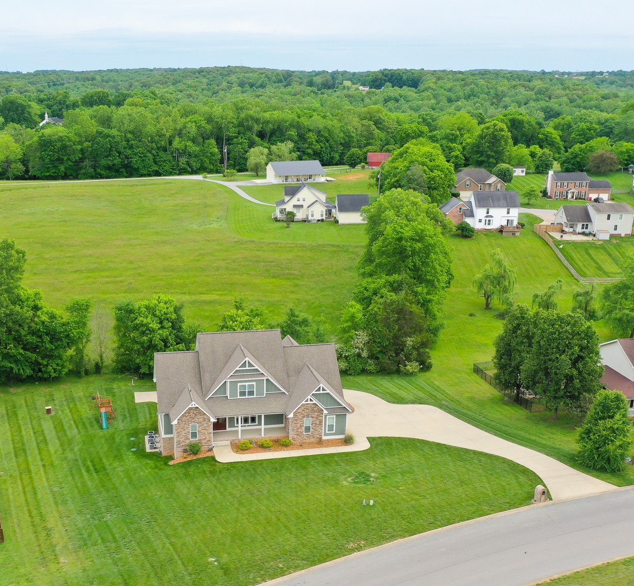 864 S Ridge Trl