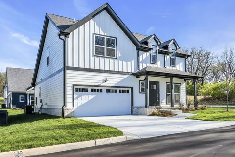 2208 Chadwell Station Ln Madison TN 37115