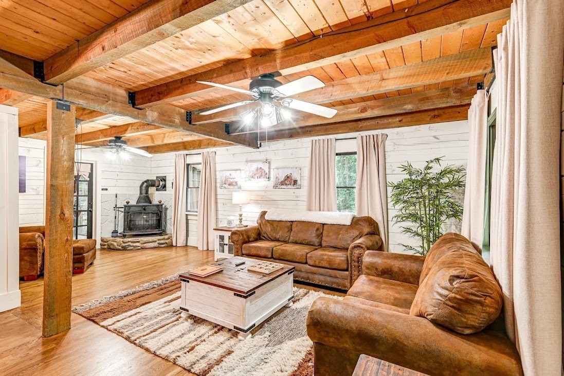 44 Kimwood Dr