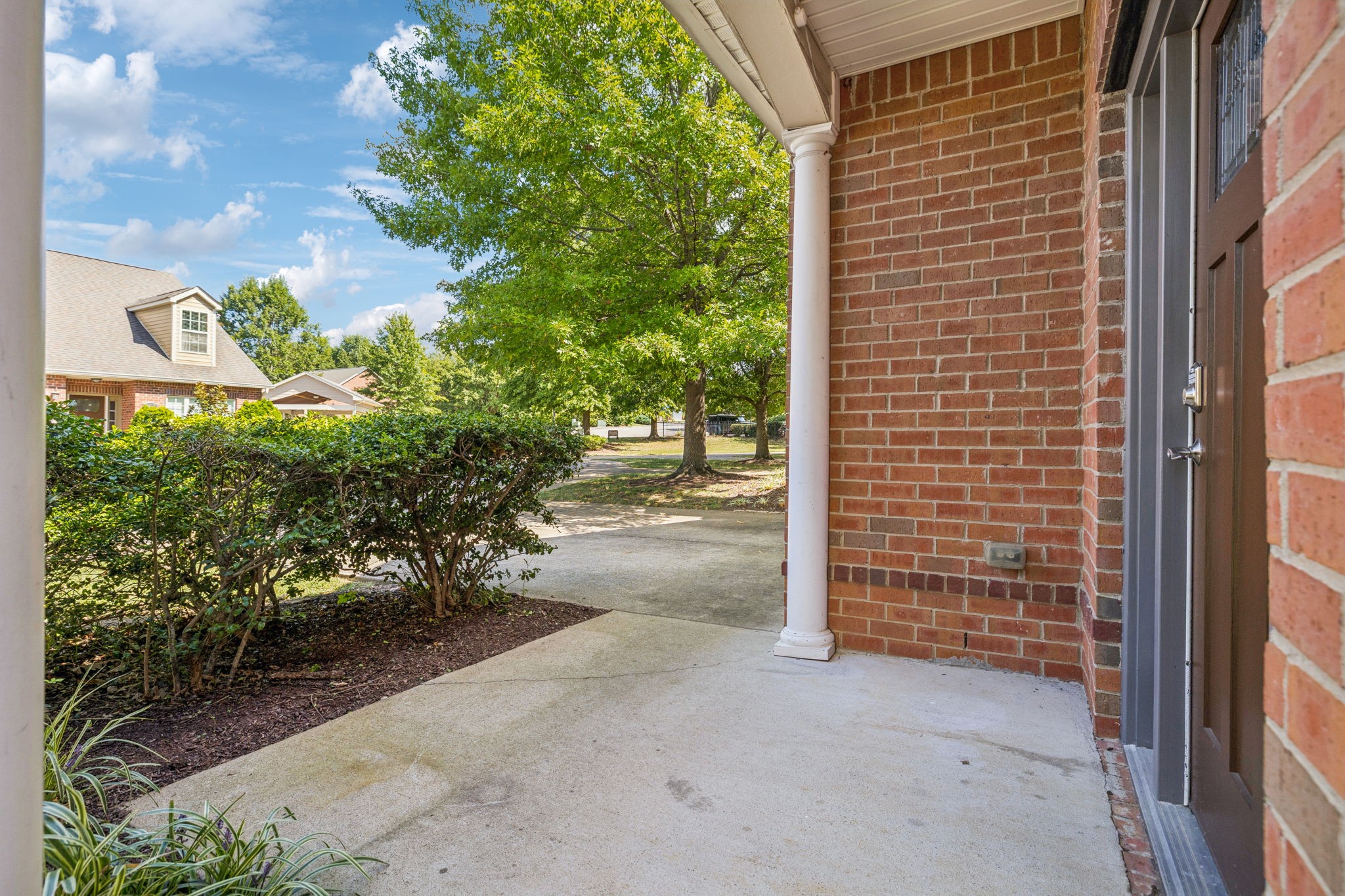 3064 Whitland Crossing Dr