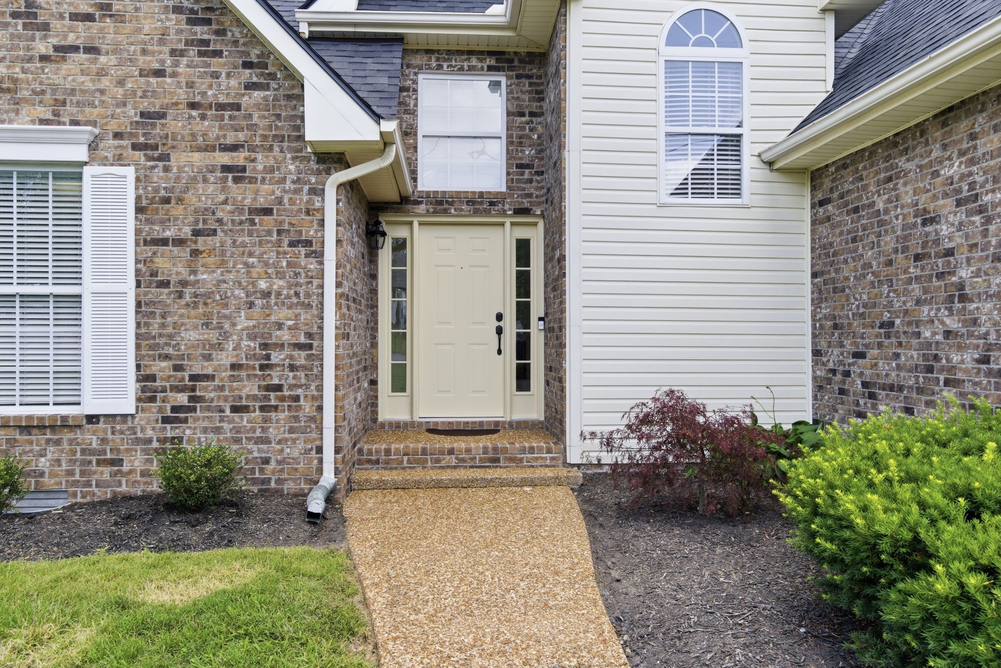 701 Pinehurst Pt
