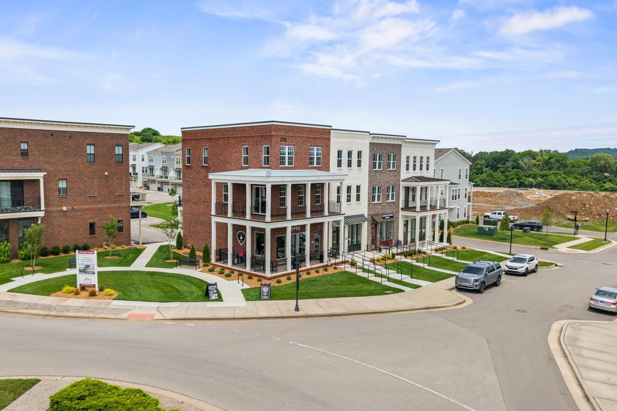 2101 Branford Pl 201