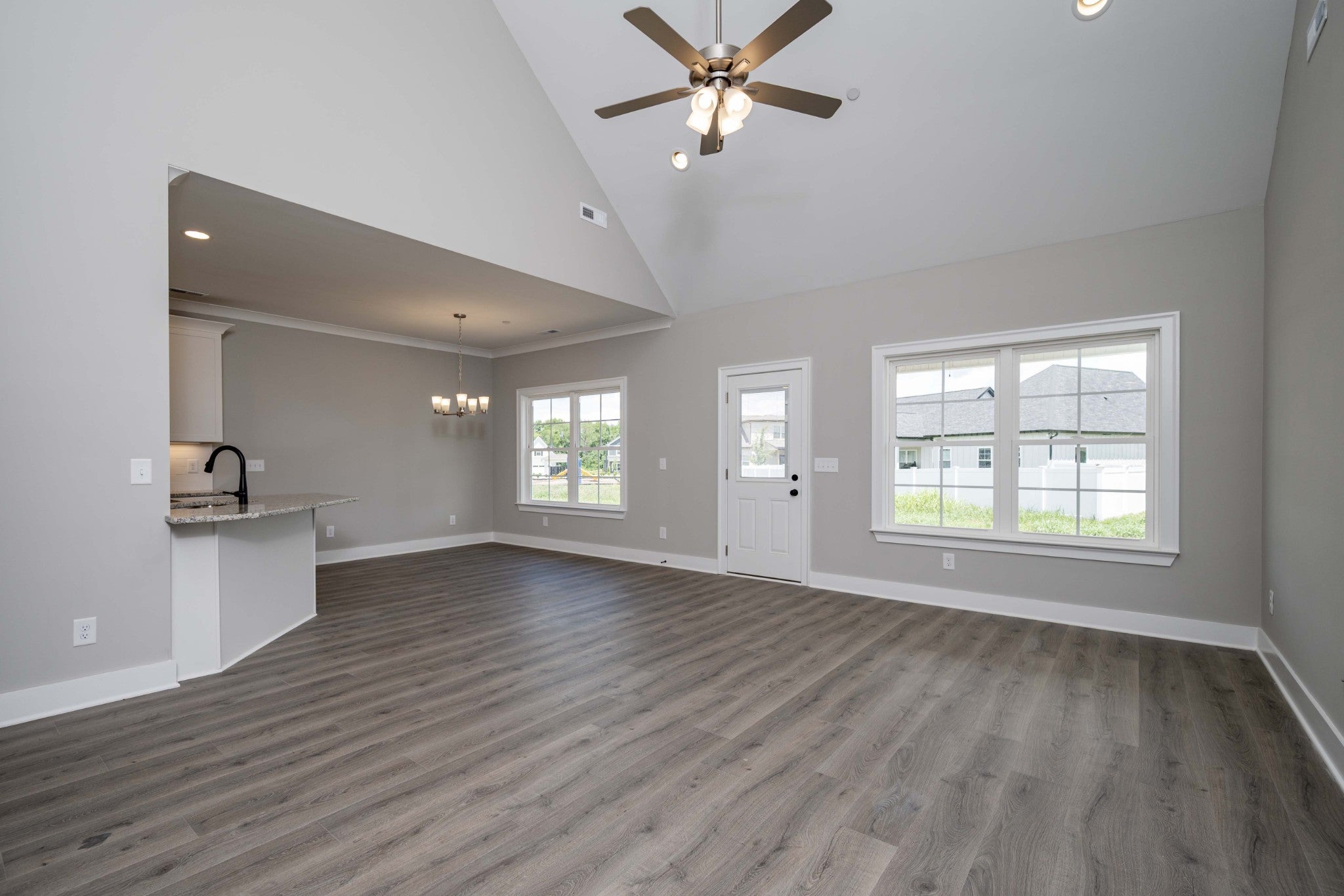10111 Forkhorn Ln