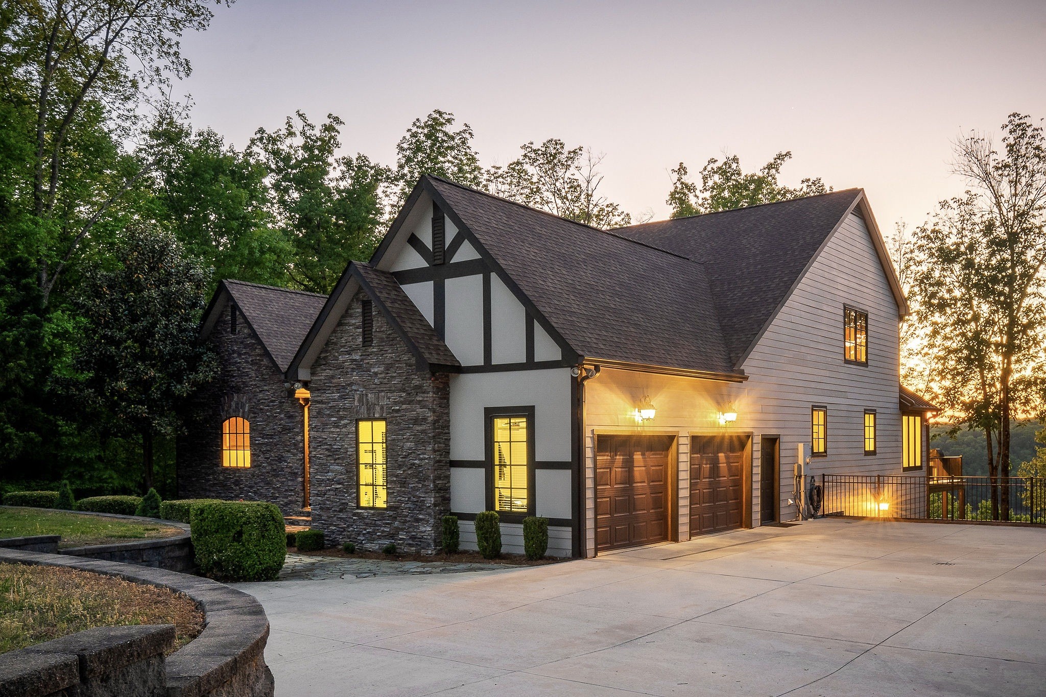 415 Summer Breeze Dr