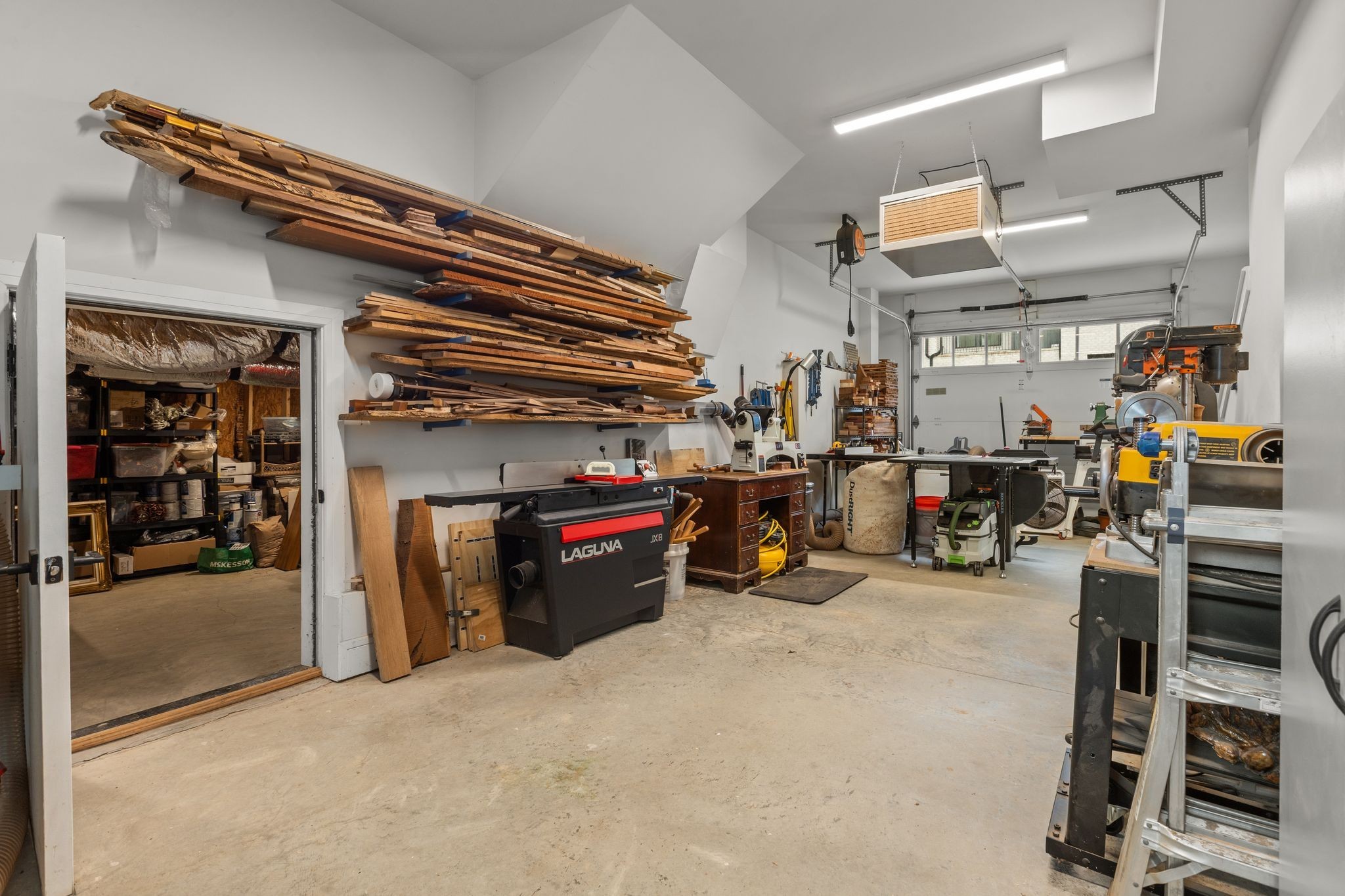 Nashville, Tennessee 37205, United States, 5 Bedrooms Bedrooms, ,6 BathroomsBathrooms,Residential,Active,176532