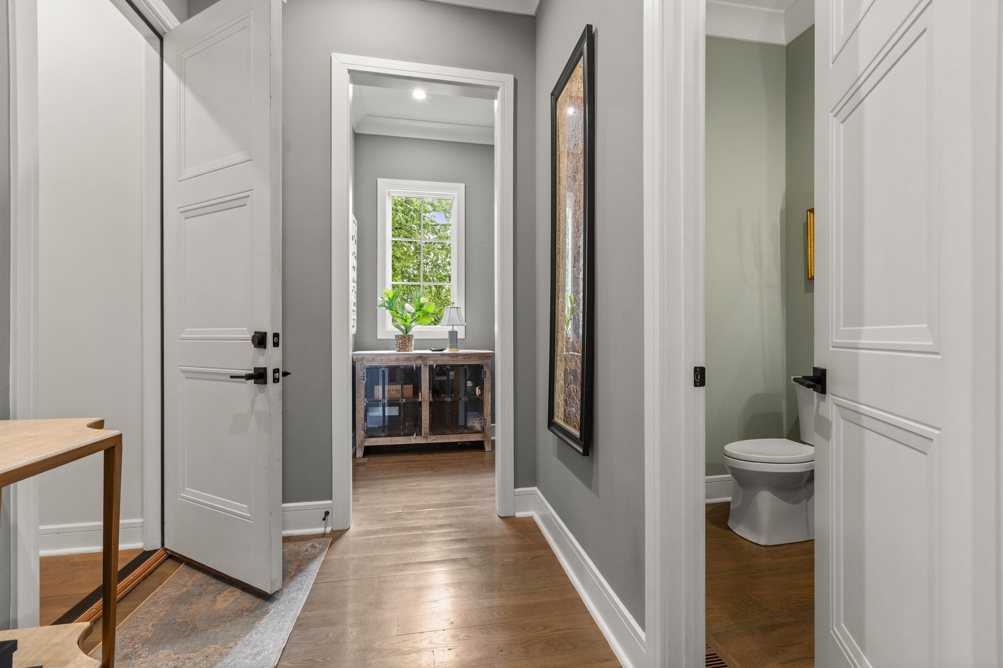 Nashville, Tennessee 37205, United States, 5 Bedrooms Bedrooms, ,6 BathroomsBathrooms,Residential,Active,176532