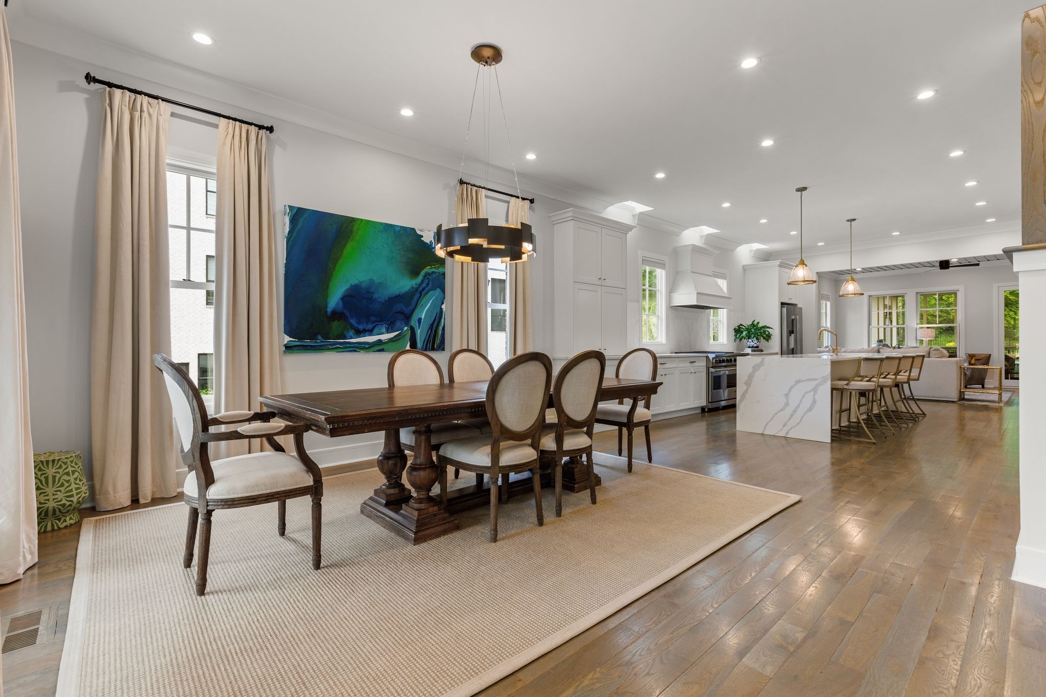 Nashville, Tennessee 37205, United States, 5 Bedrooms Bedrooms, ,6 BathroomsBathrooms,Residential,Active,176532