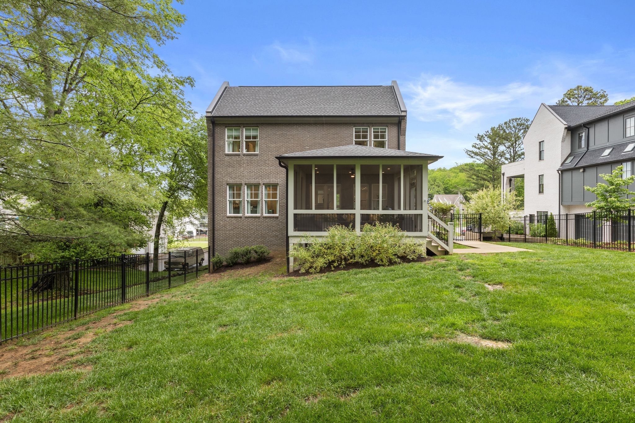 Nashville, Tennessee 37205, United States, 5 Bedrooms Bedrooms, ,6 BathroomsBathrooms,Residential,Active,176532