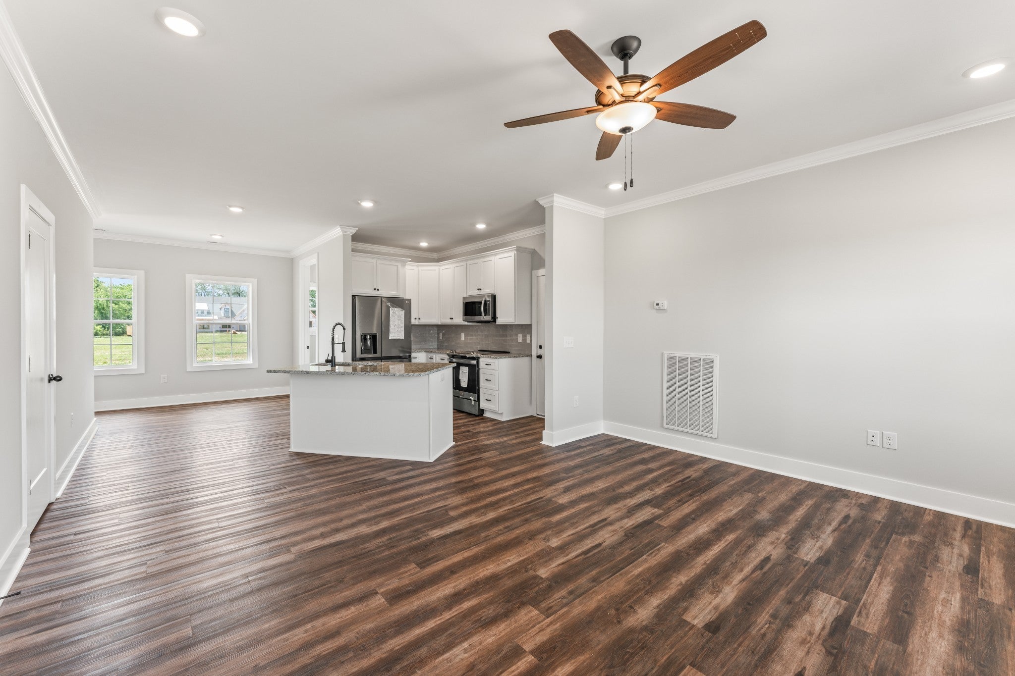 107 Lookout Dr