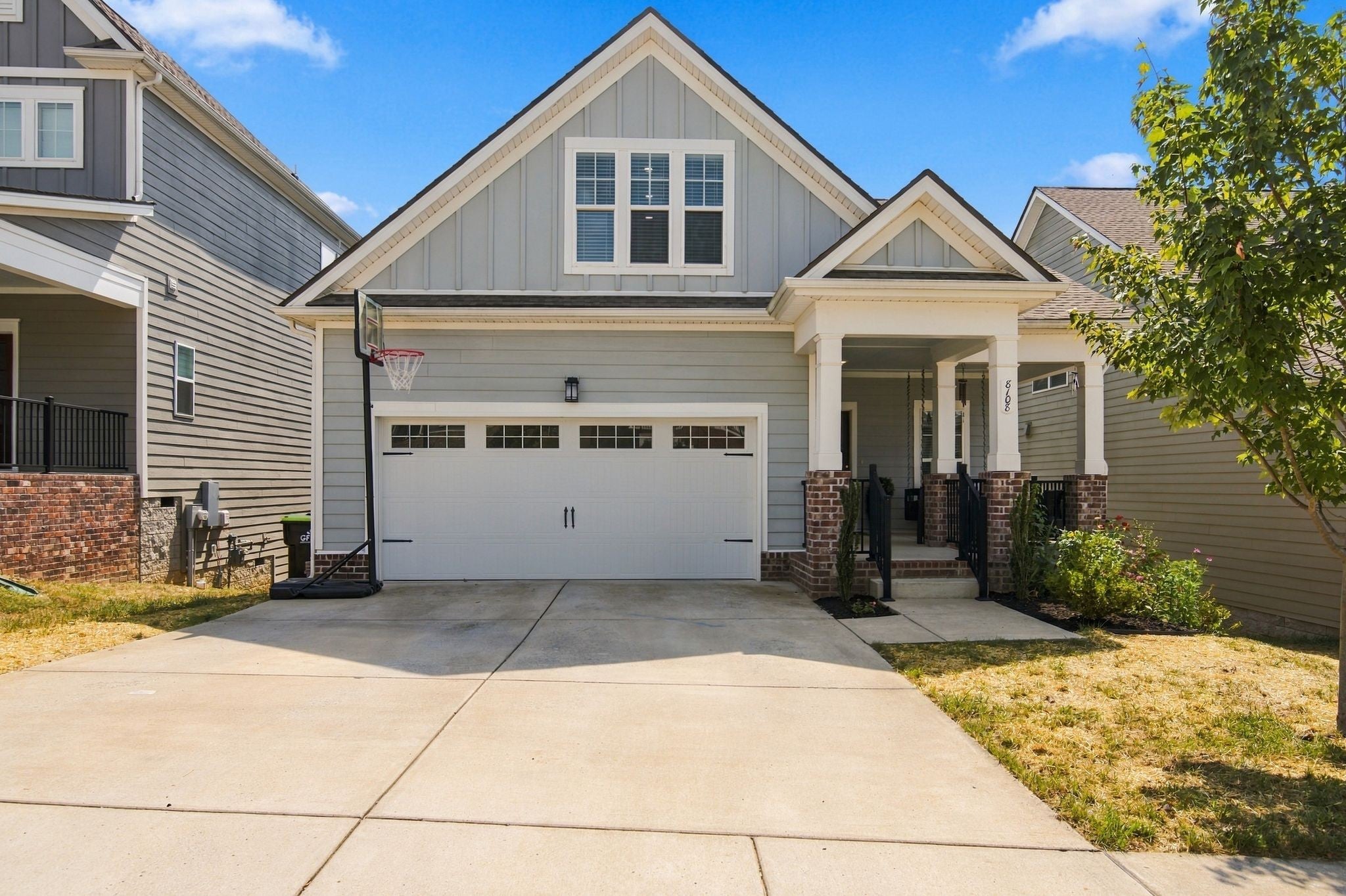 8108 Warbler Way