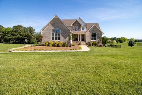 1021 Luton Way White House TN 37188