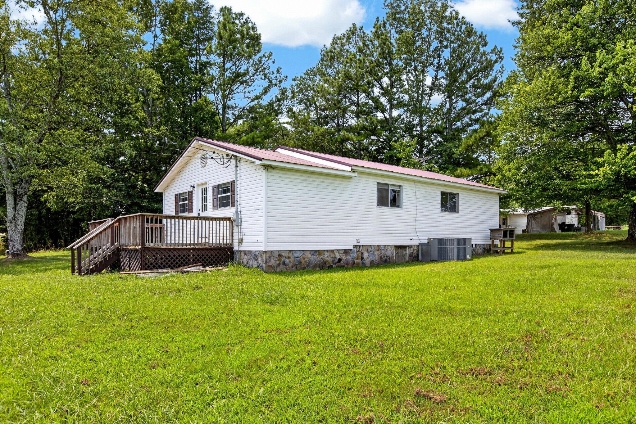 2485 Ladd Springs Road SE