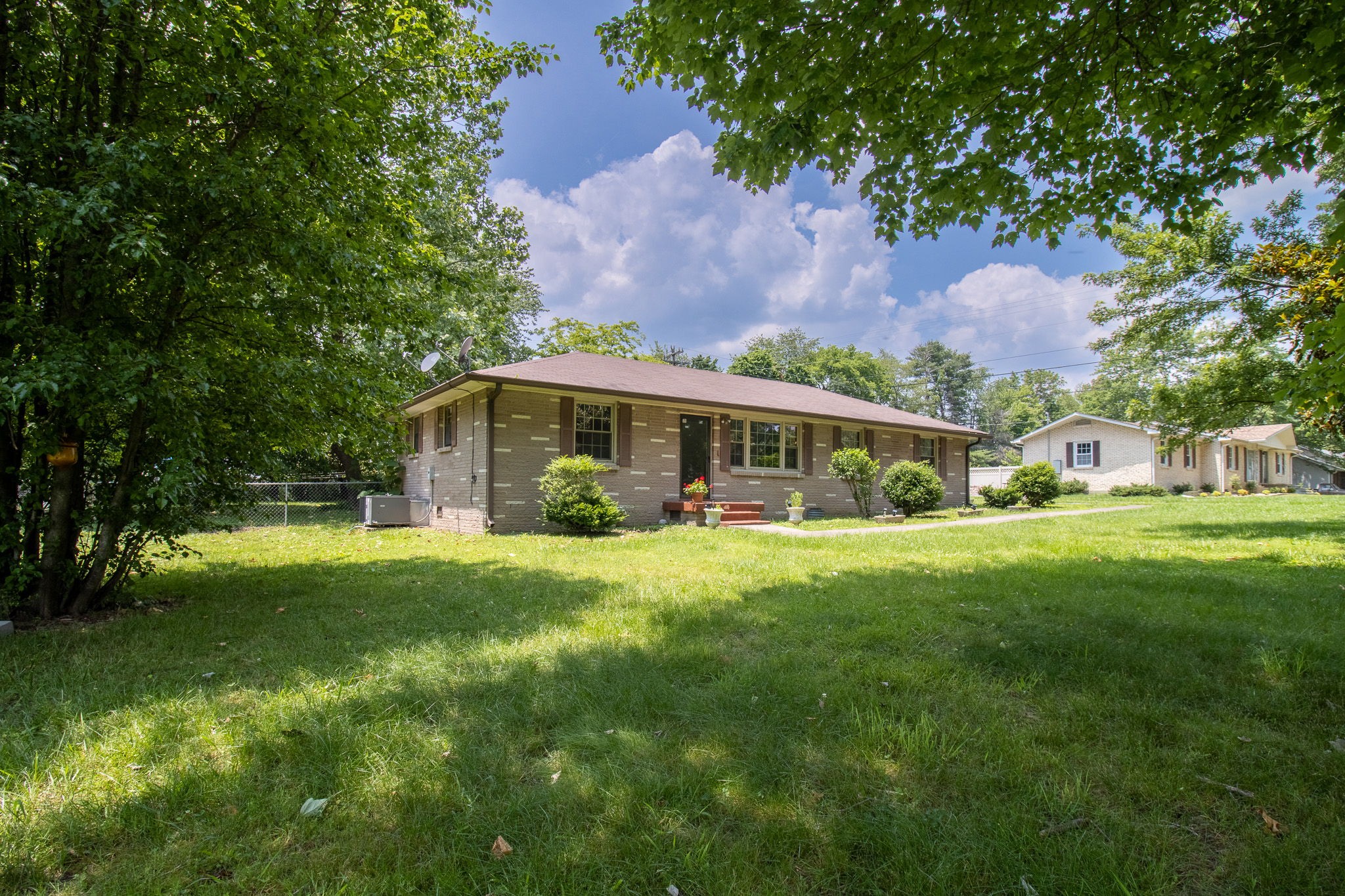 205 Hamlett Dr