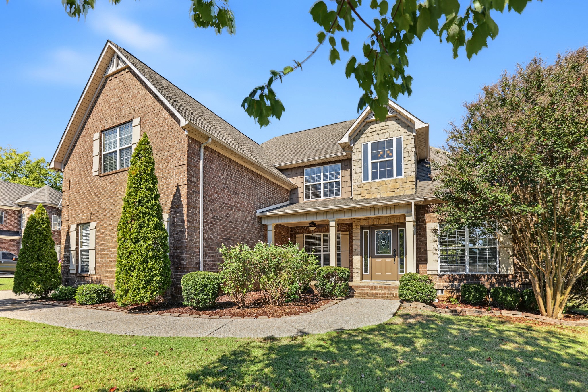1002 Glessner Dr