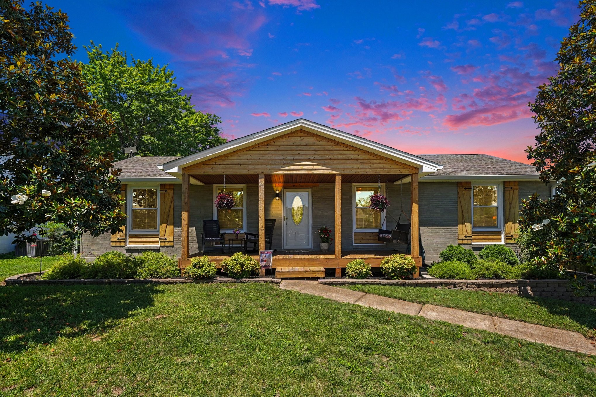 824 Roseview Dr