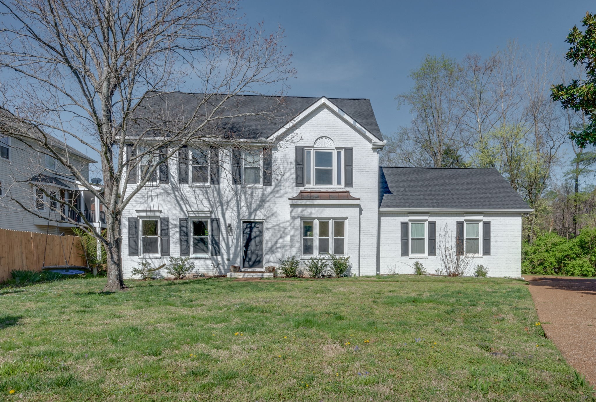 608 Claridge Ct