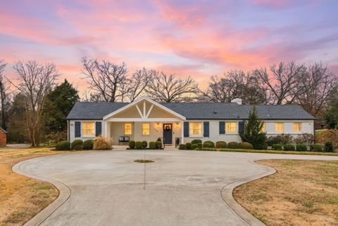 745 Vosswood Dr Nashville TN 37205