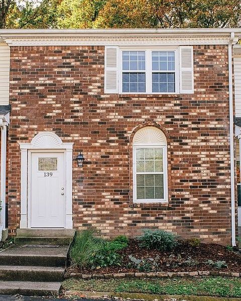 139 Five Oaks DR Nashville TN 37217