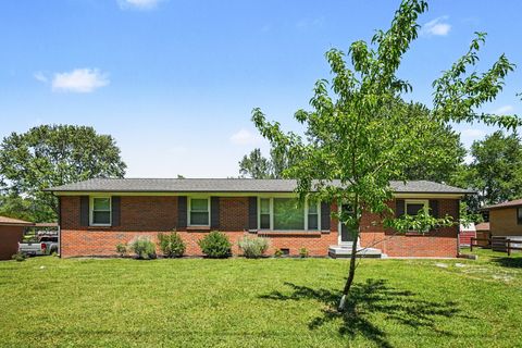 Photo of 209 Old Trenton Rd, Clarksville, TN 37040 (MLS # 3214776)