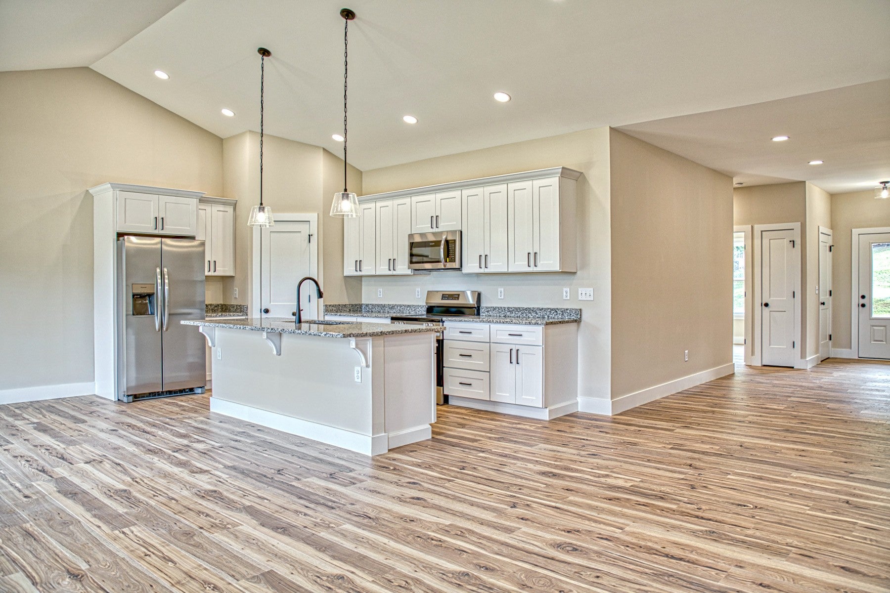 3522 Brookstone Dr