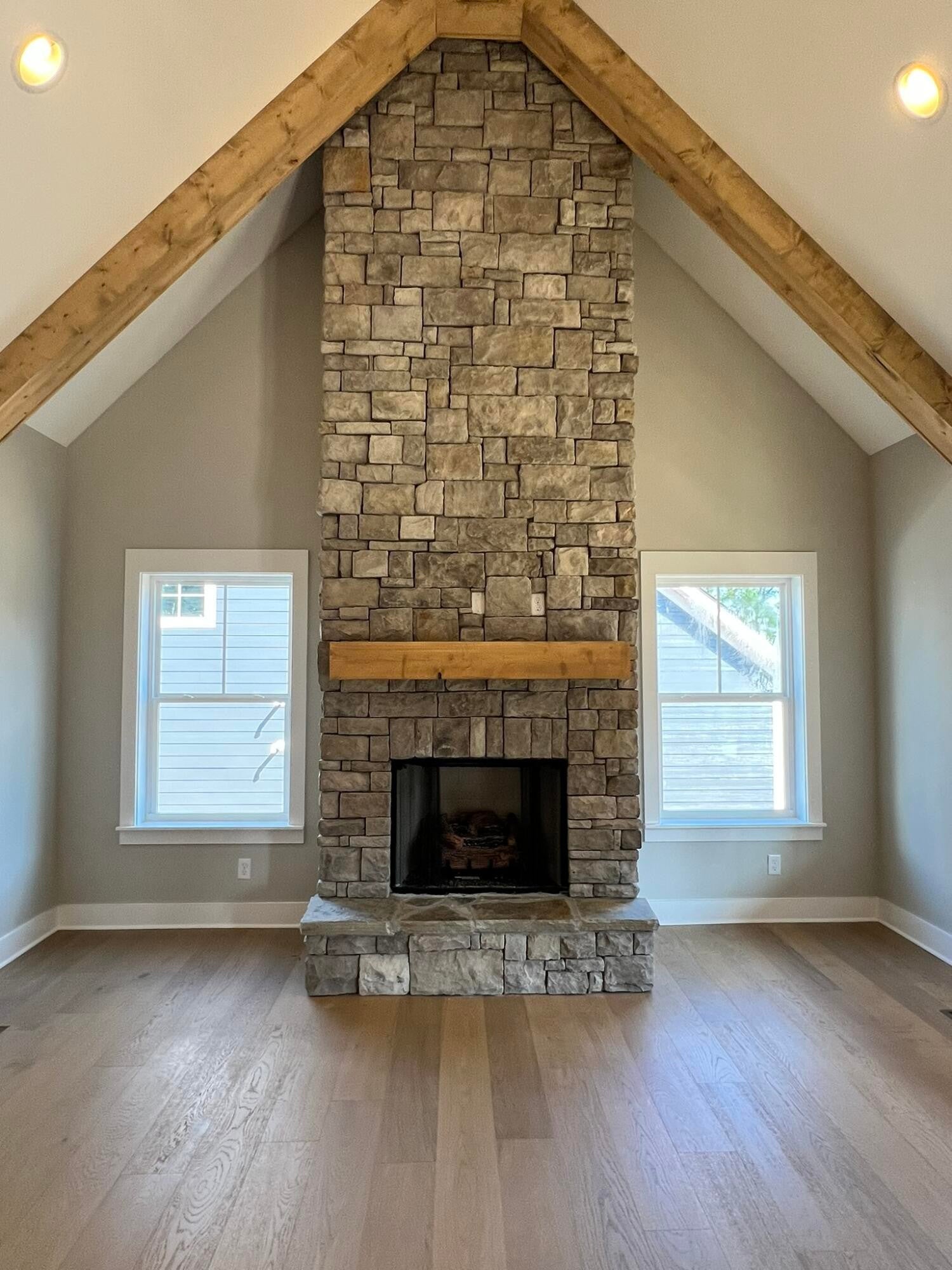7077 Paxton Circle
