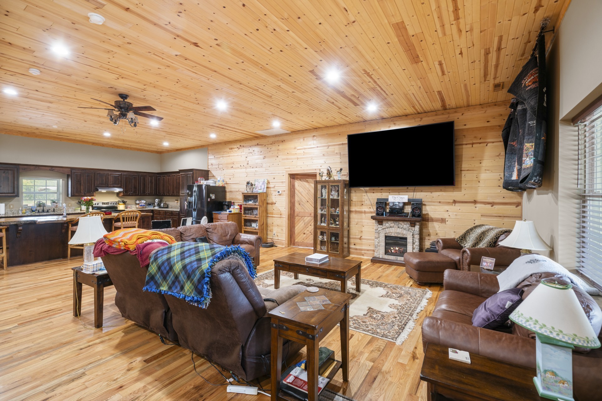 2373 Phillips Rd