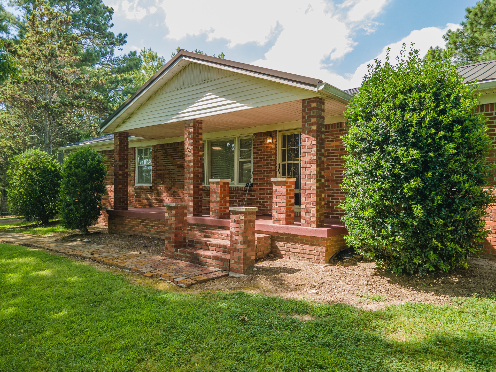 1111 Baker Ln