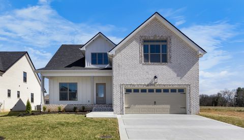 109 Aspen Pine Dr Clarksville TN 37043