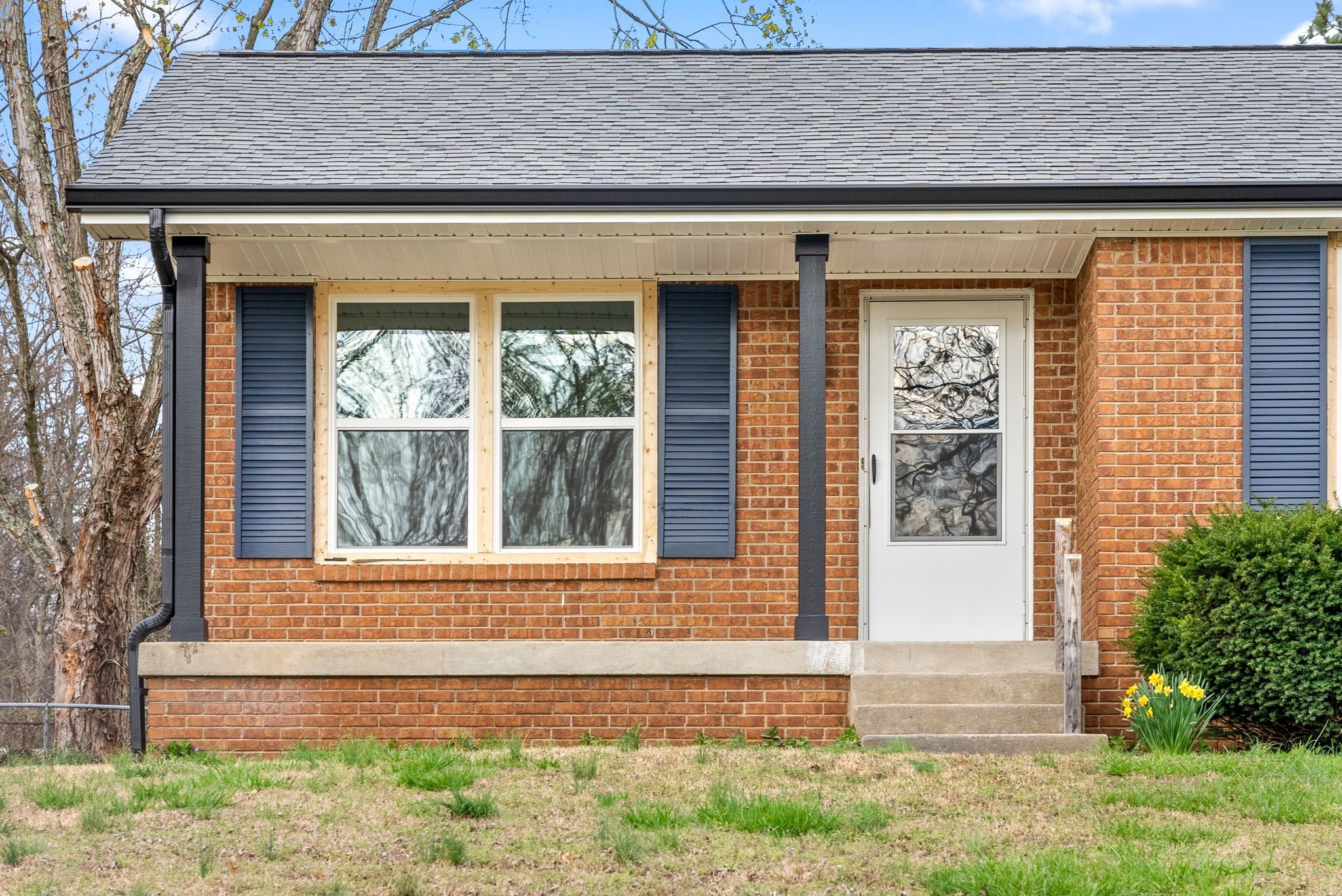 2214 Glory Dr
