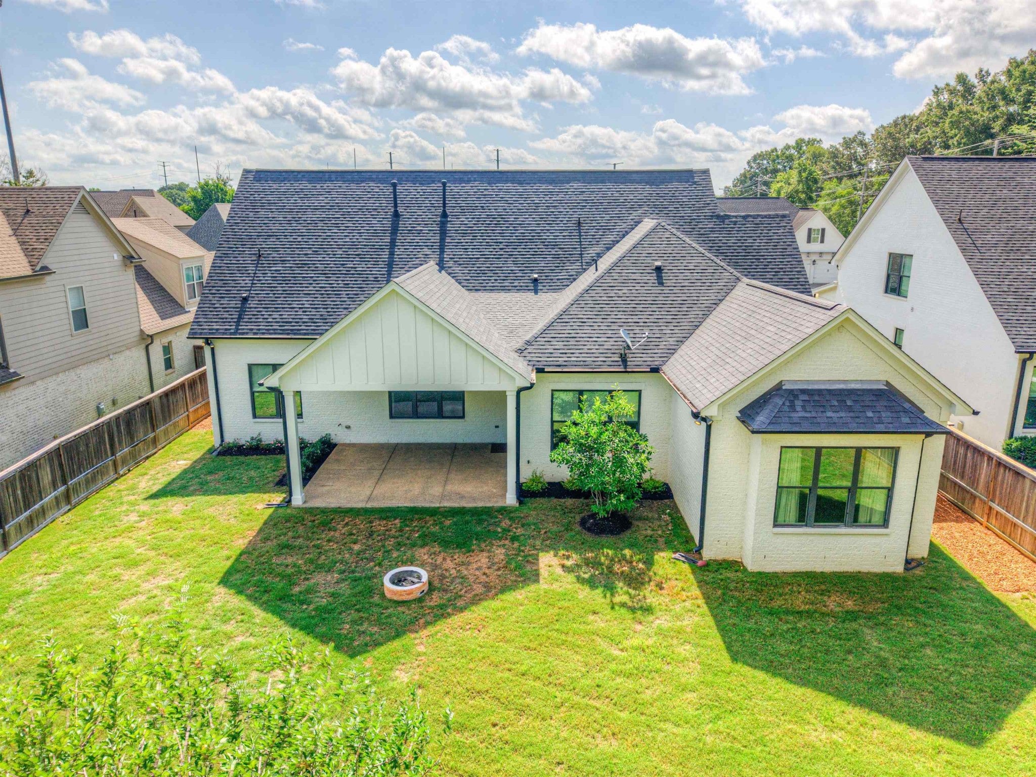 1283 BELFAIR DR