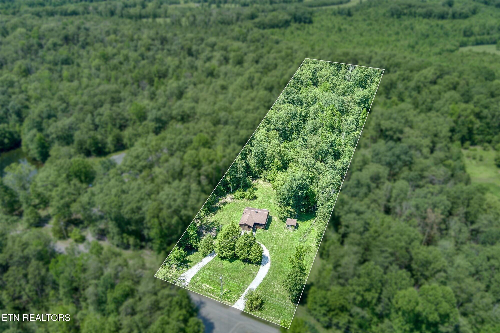 633 Crosswinds Blvd
