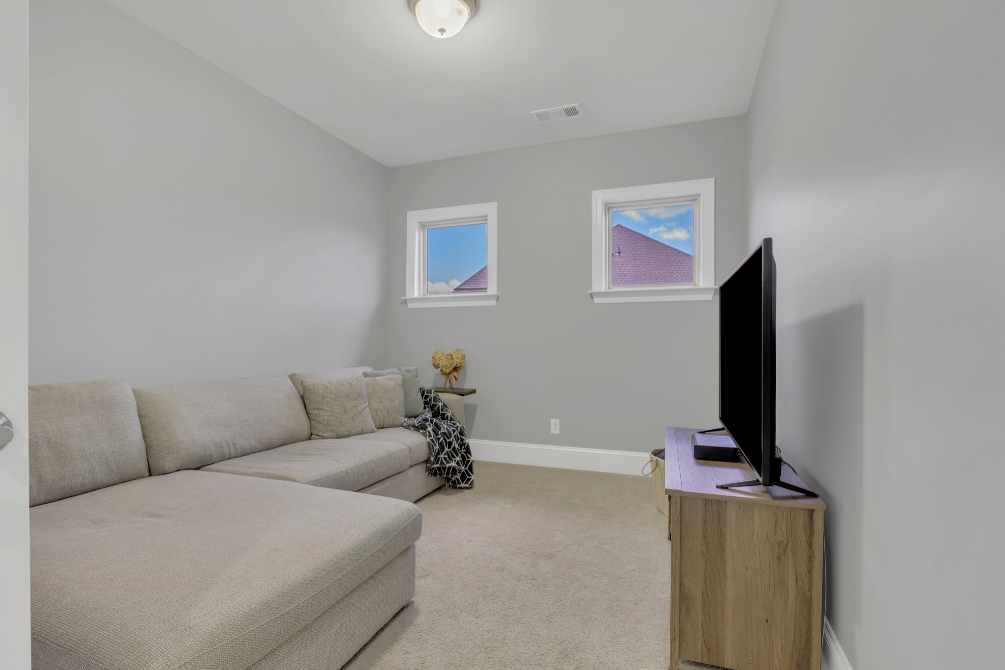 Brentwood, Tennessee 37027, United States, 6 Bedrooms Bedrooms, ,6 BathroomsBathrooms,Residential,Pending,127792