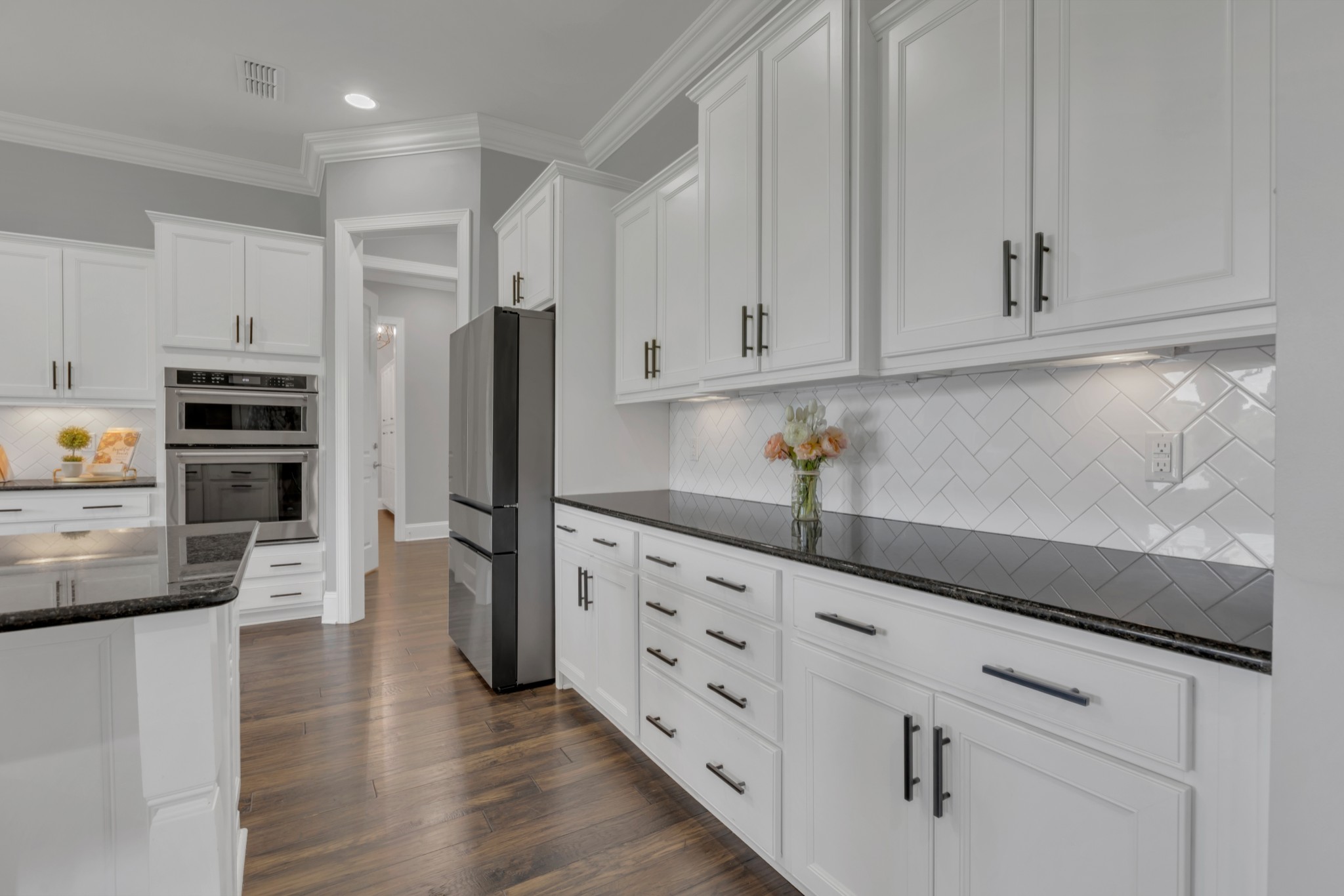 Brentwood, Tennessee 37027, United States, 6 Bedrooms Bedrooms, ,6 BathroomsBathrooms,Residential,Pending,127792