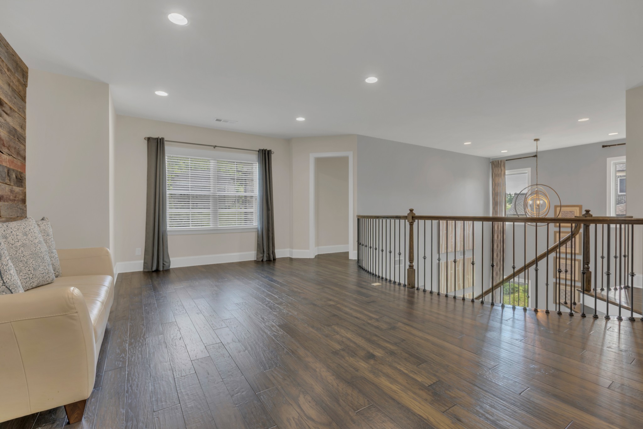 Brentwood, Tennessee 37027, United States, 6 Bedrooms Bedrooms, ,6 BathroomsBathrooms,Residential,Pending,127792