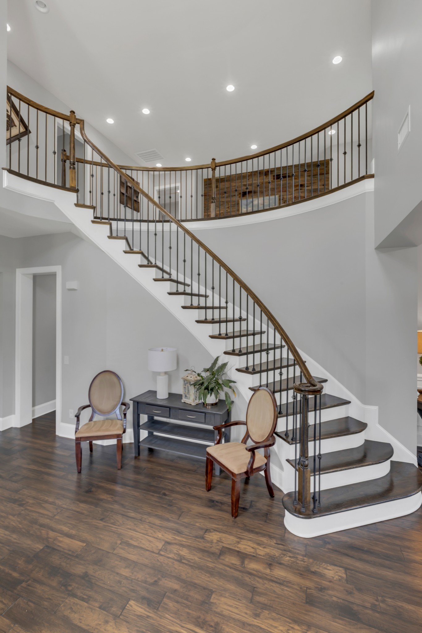 Brentwood, Tennessee 37027, United States, 6 Bedrooms Bedrooms, ,6 BathroomsBathrooms,Residential,Pending,127792