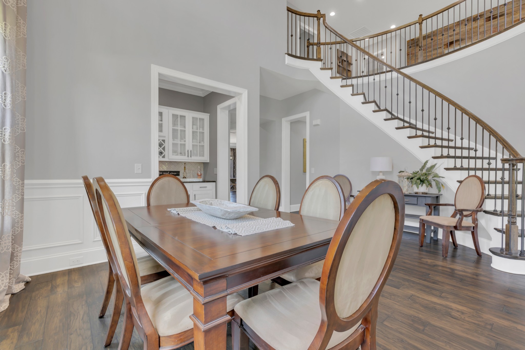 Brentwood, Tennessee 37027, United States, 6 Bedrooms Bedrooms, ,6 BathroomsBathrooms,Residential,Pending,127792