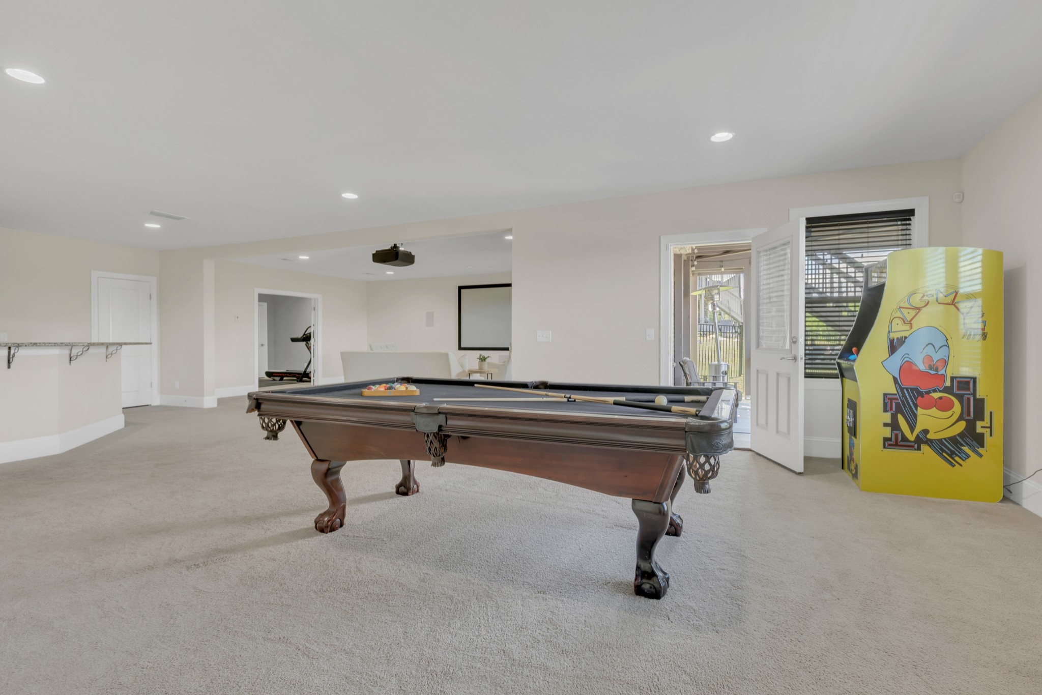 Brentwood, Tennessee 37027, United States, 6 Bedrooms Bedrooms, ,6 BathroomsBathrooms,Residential,Pending,127792