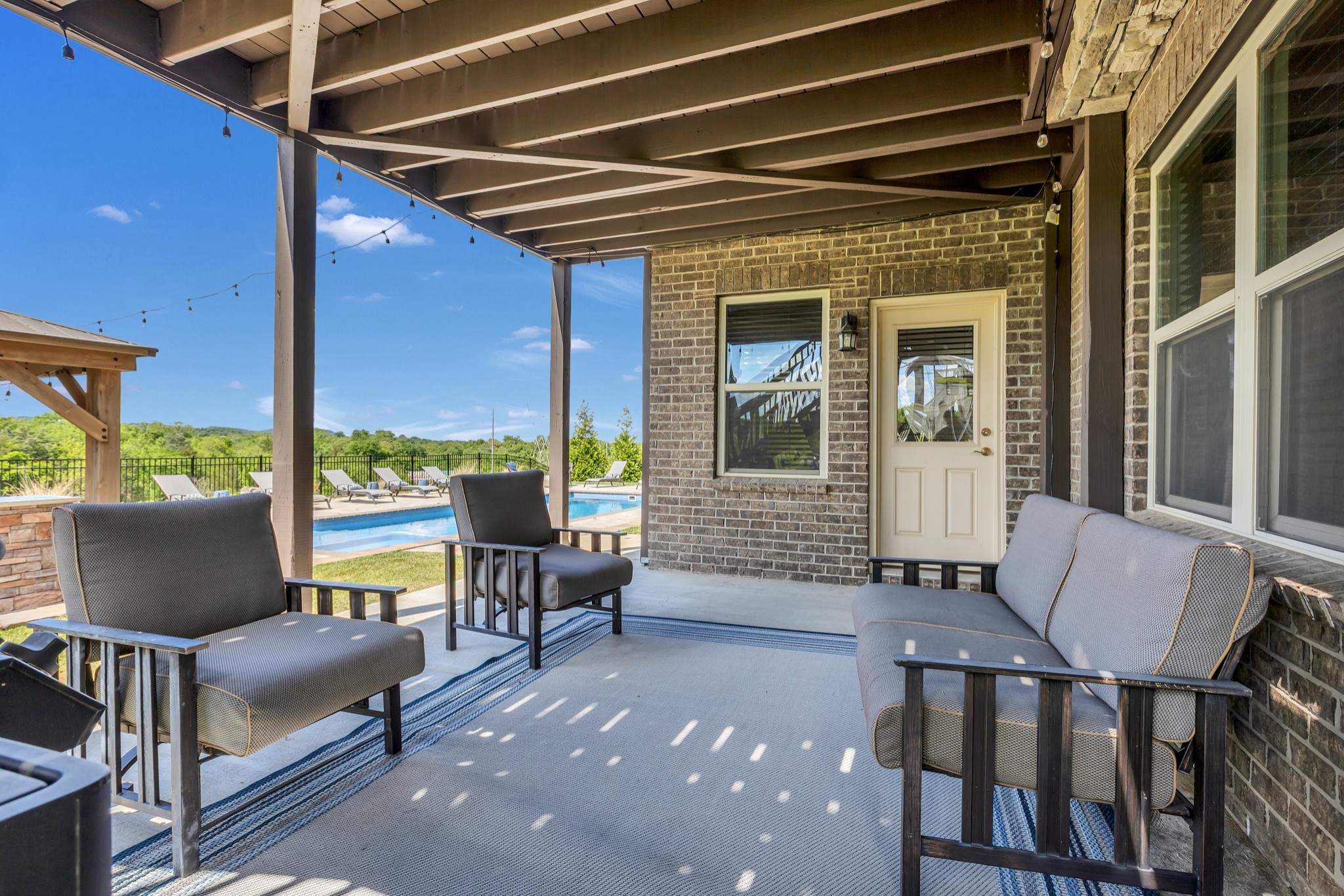 Brentwood, Tennessee 37027, United States, 6 Bedrooms Bedrooms, ,6 BathroomsBathrooms,Residential,Pending,127792