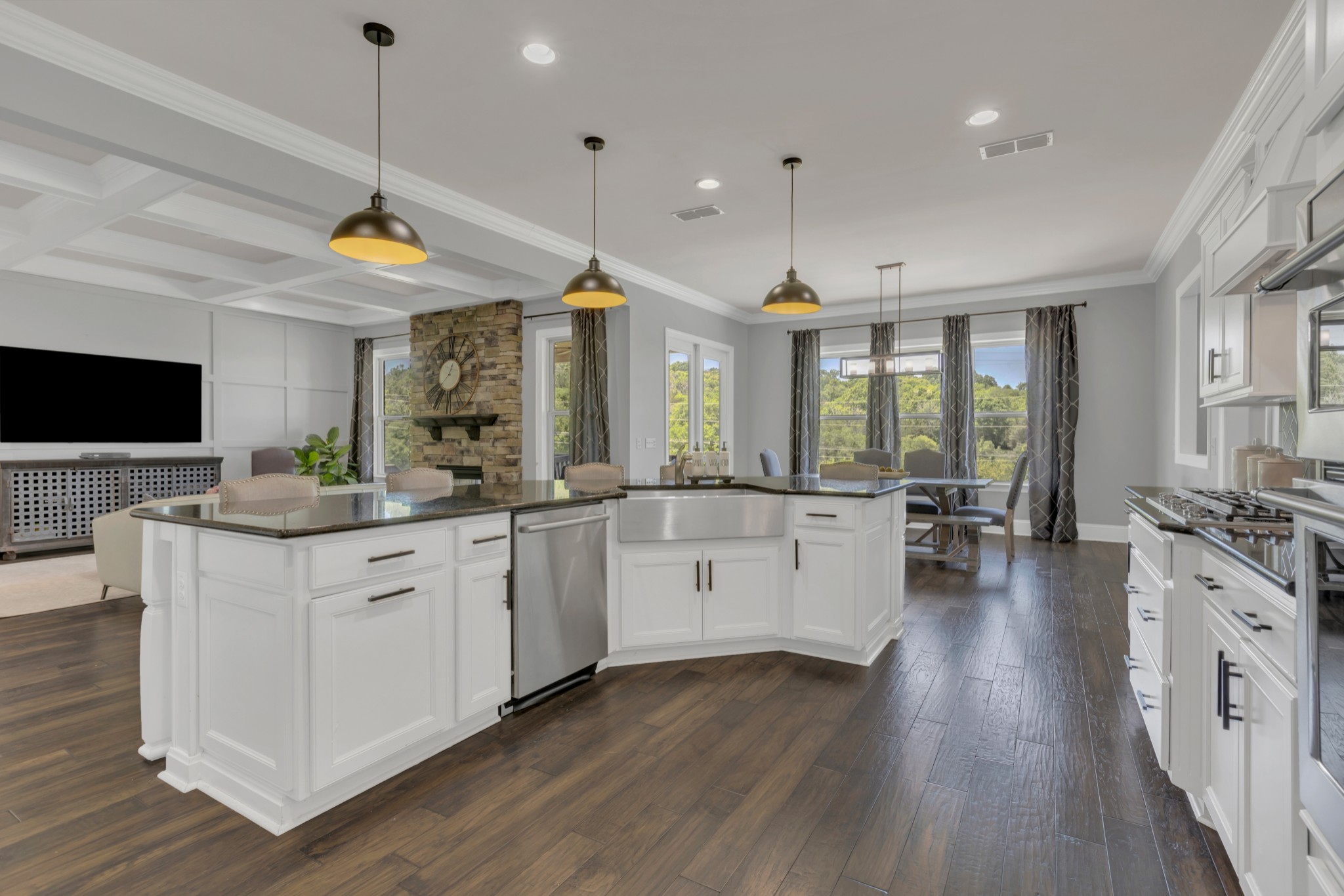 Brentwood, Tennessee 37027, United States, 6 Bedrooms Bedrooms, ,6 BathroomsBathrooms,Residential,Pending,127792