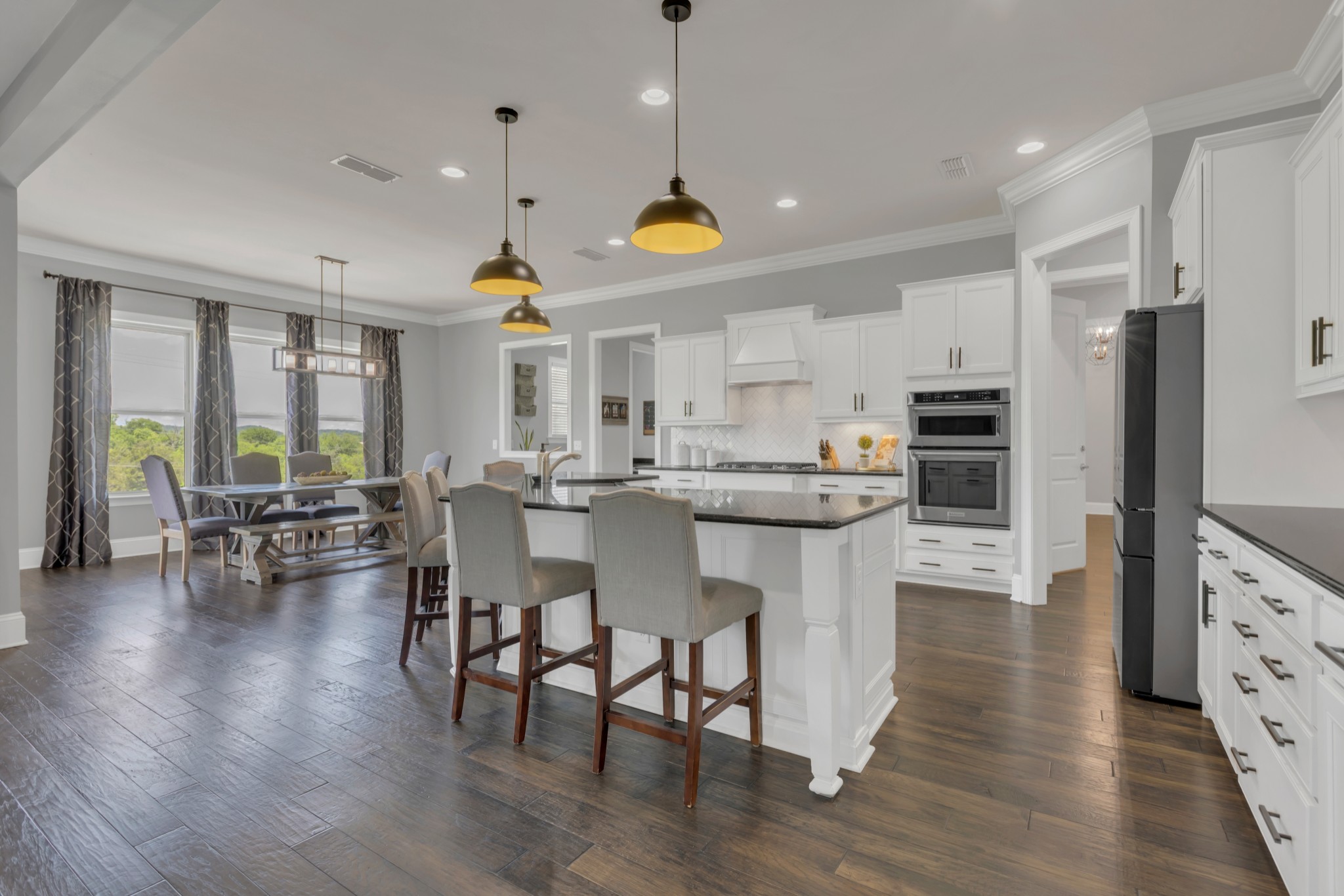 Brentwood, Tennessee 37027, United States, 6 Bedrooms Bedrooms, ,6 BathroomsBathrooms,Residential,Pending,127792