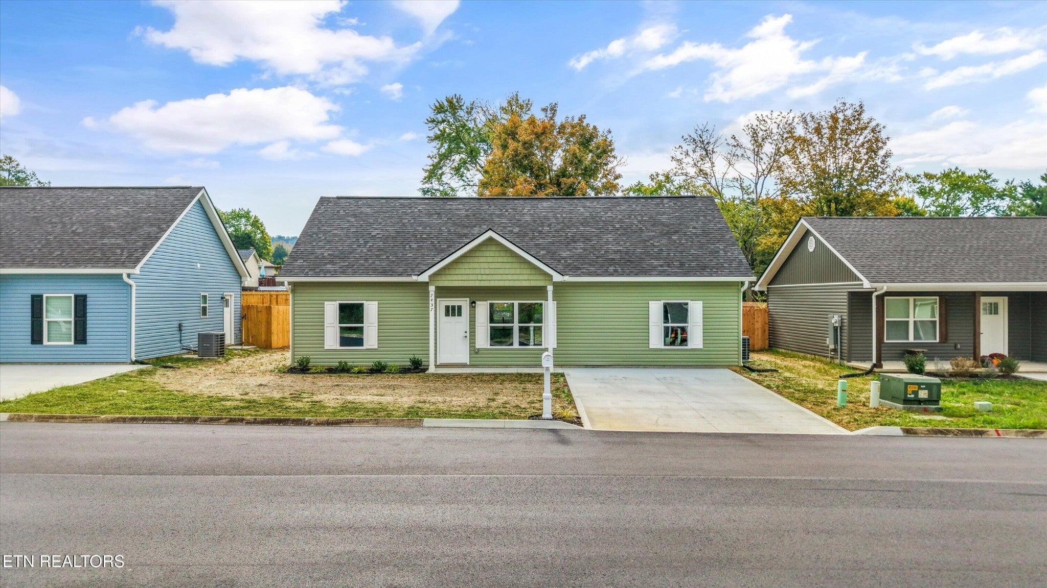 7437 Cascade Meadows Way