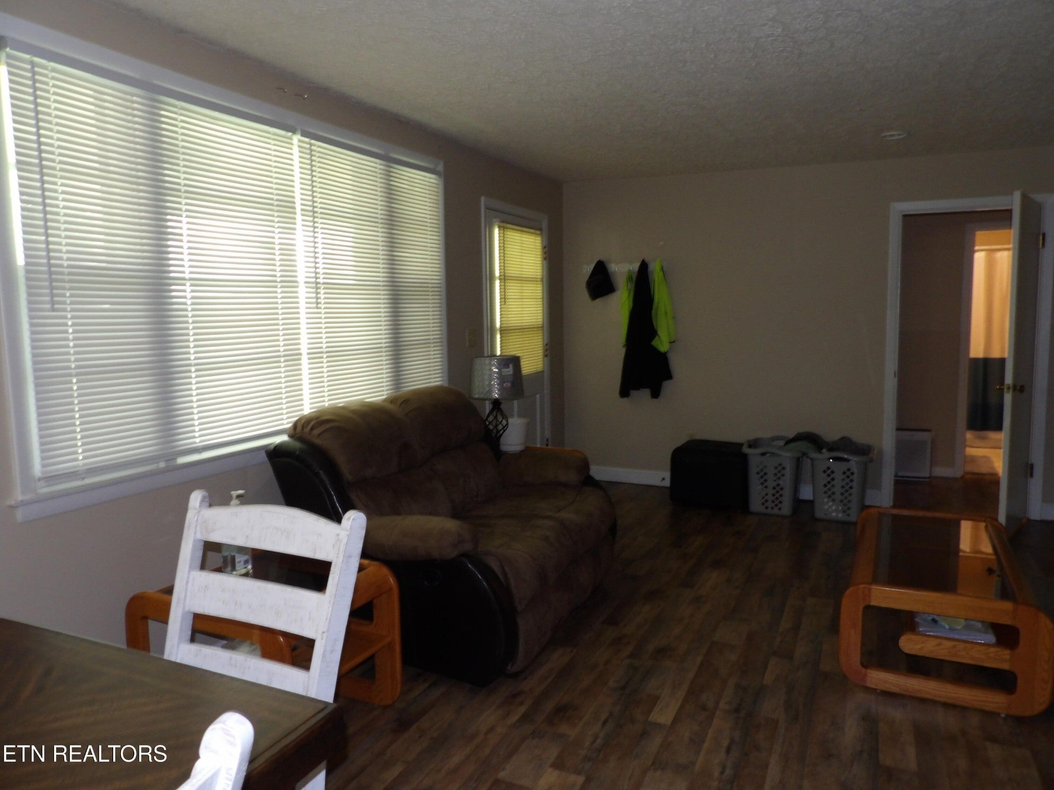 525 Woodlawn Rd
