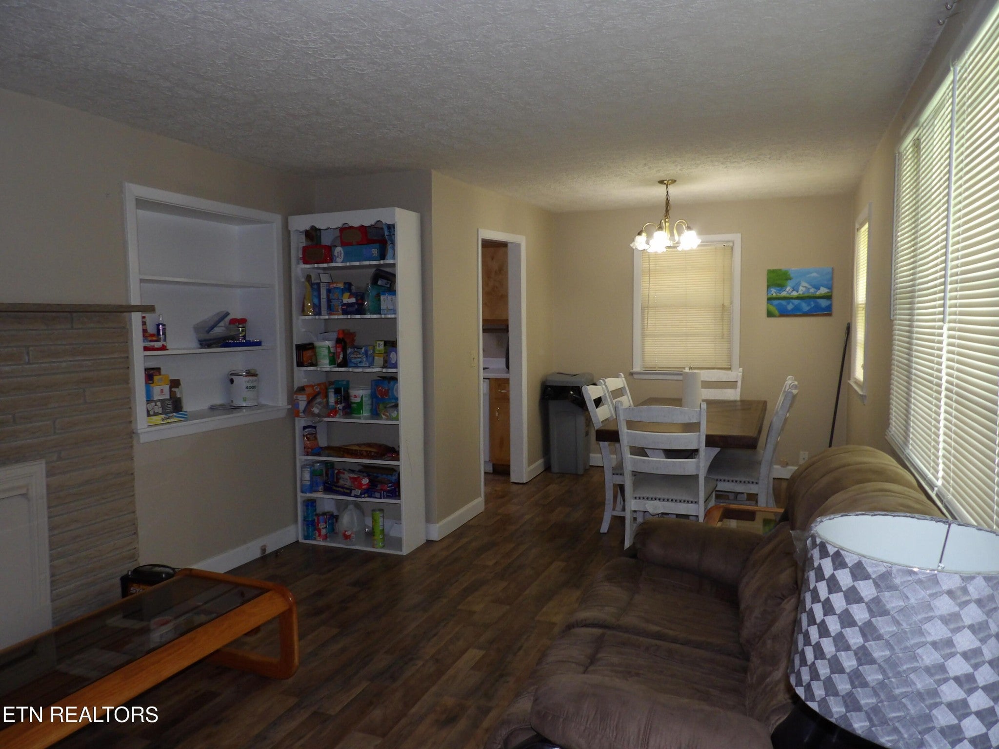 525 Woodlawn Rd