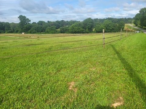 566 Locke Bend Rd E McMinnville TN 37110