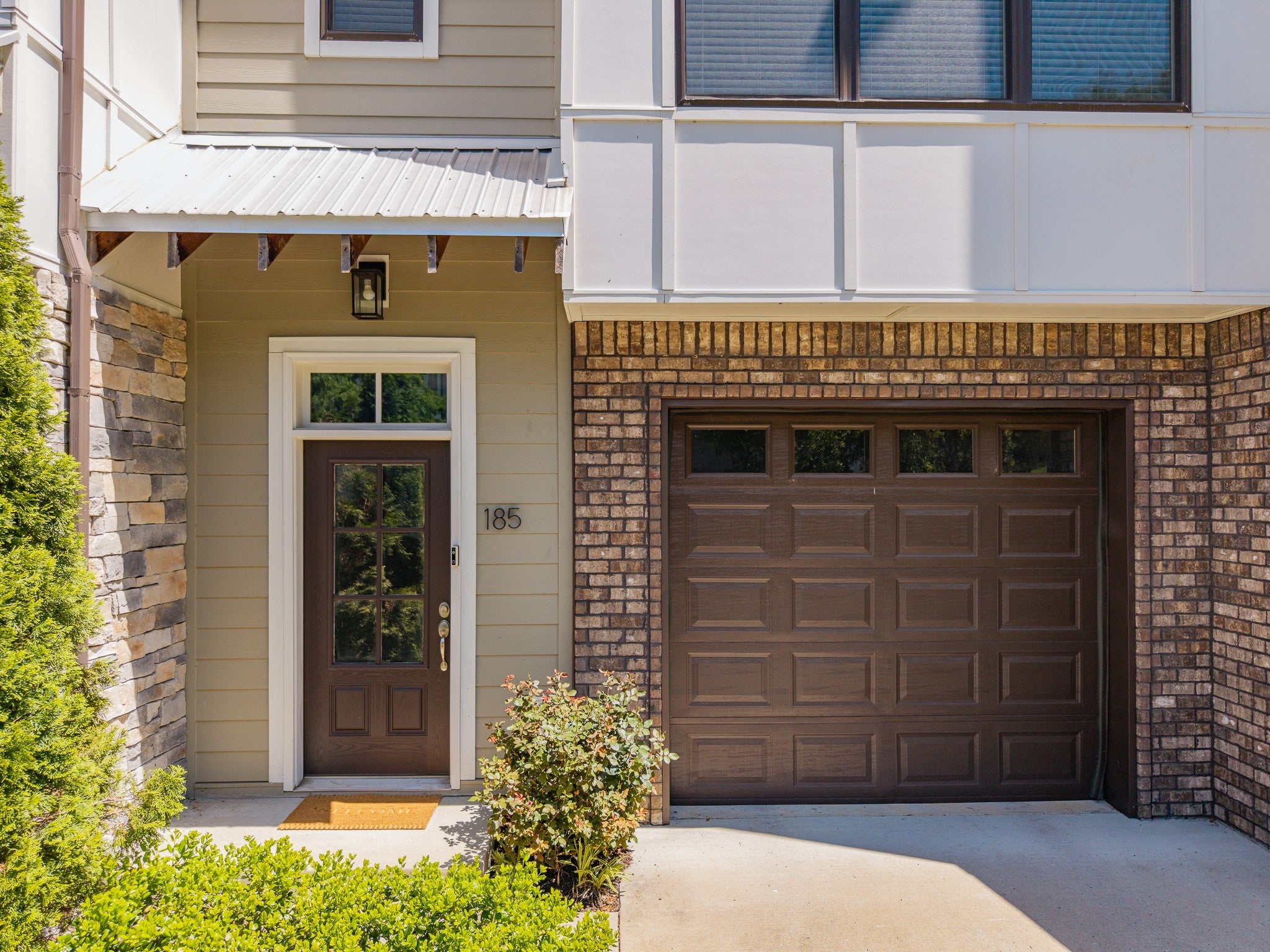 3-bed condo for sale in Nashville, TN 37209, 185 Stonecrest Dr 185 Stonecrest Dr, Nashville TN 37209 3-bed condo, photo 3 of 30