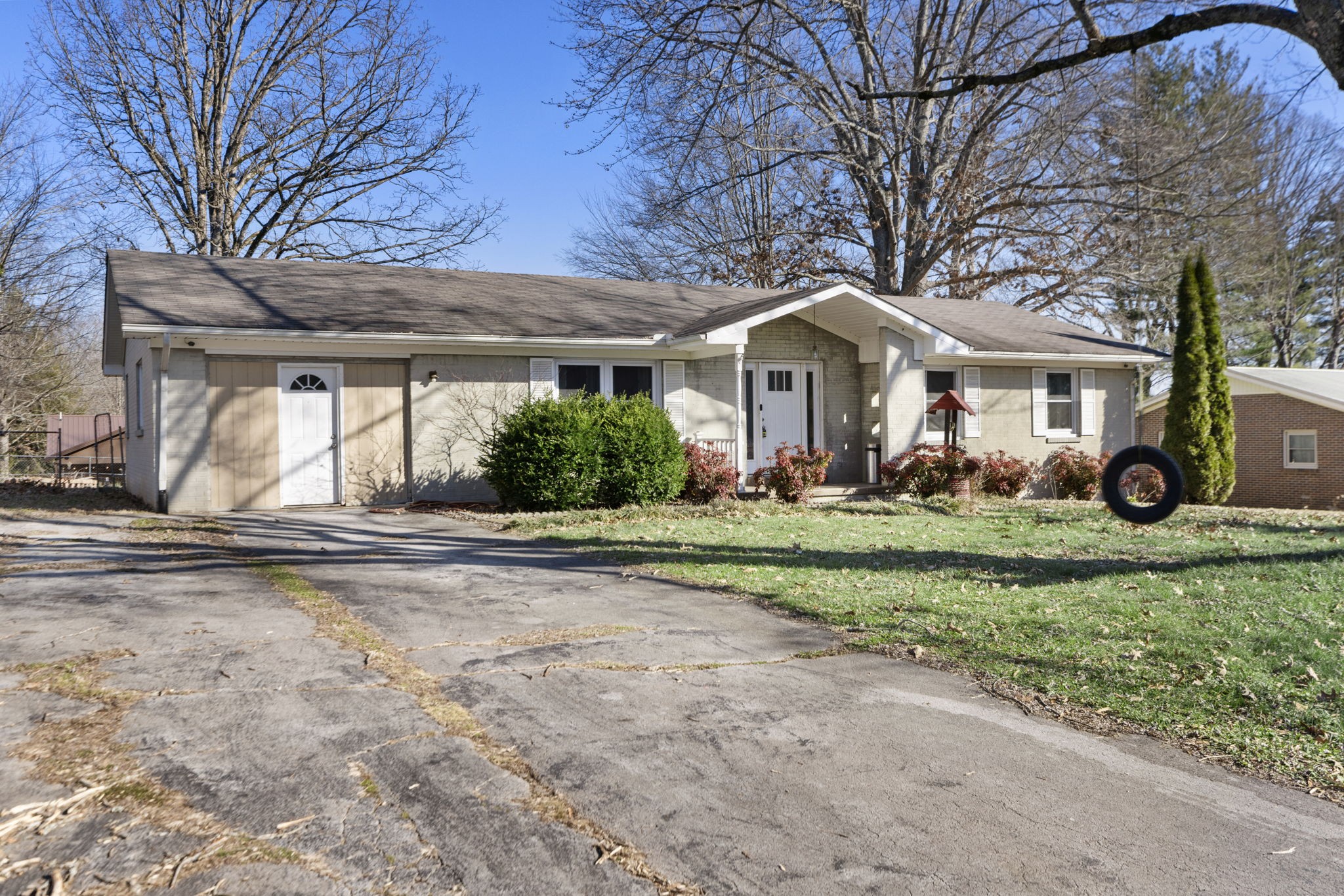 1612 Whippoorwill Dr